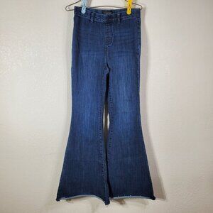 Judy Blue Womens Pull on Super Flare Jeans Size 7/28 Denim Raw Hem JB88136